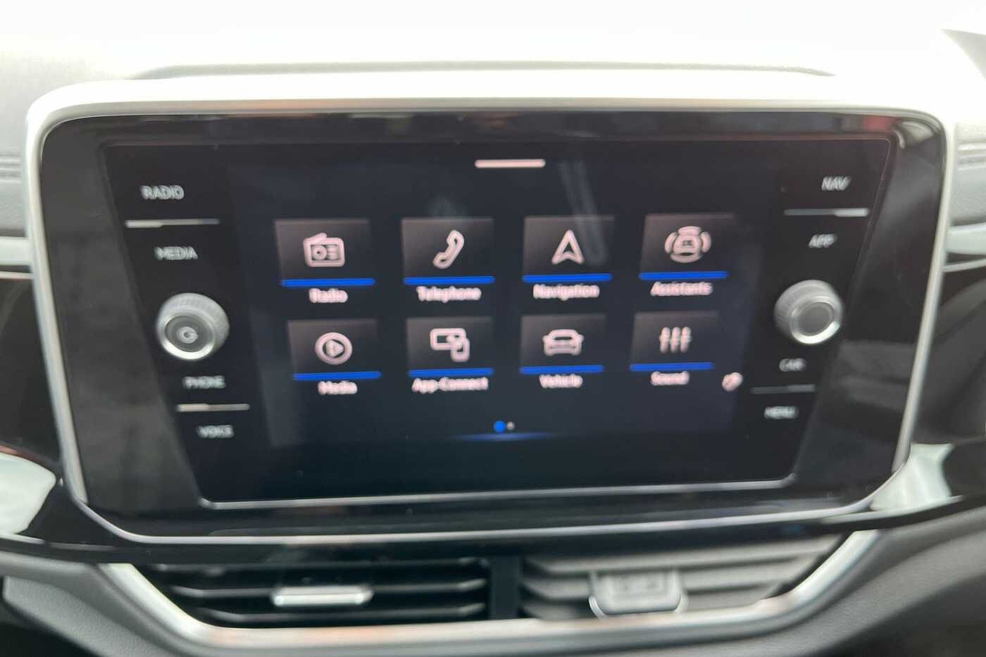 Volkswagen T-Roc 1.5 TSI R-Line SUV 5dr Petrol DSG 150 ps - REAR CAMERA