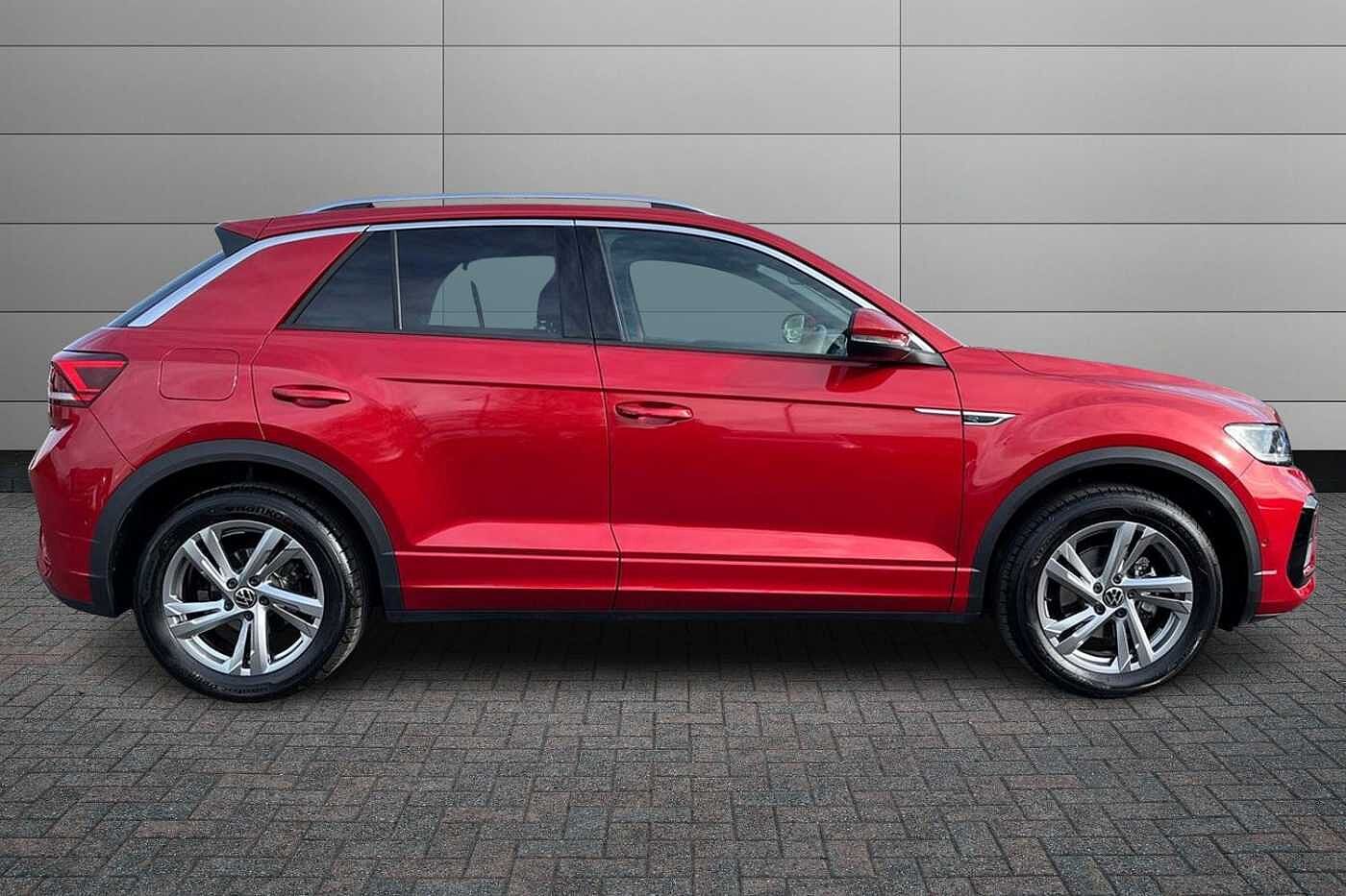 Volkswagen T-Roc 1.5 TSI R-Line SUV 5dr Petrol DSG 150 ps - REAR CAMERA