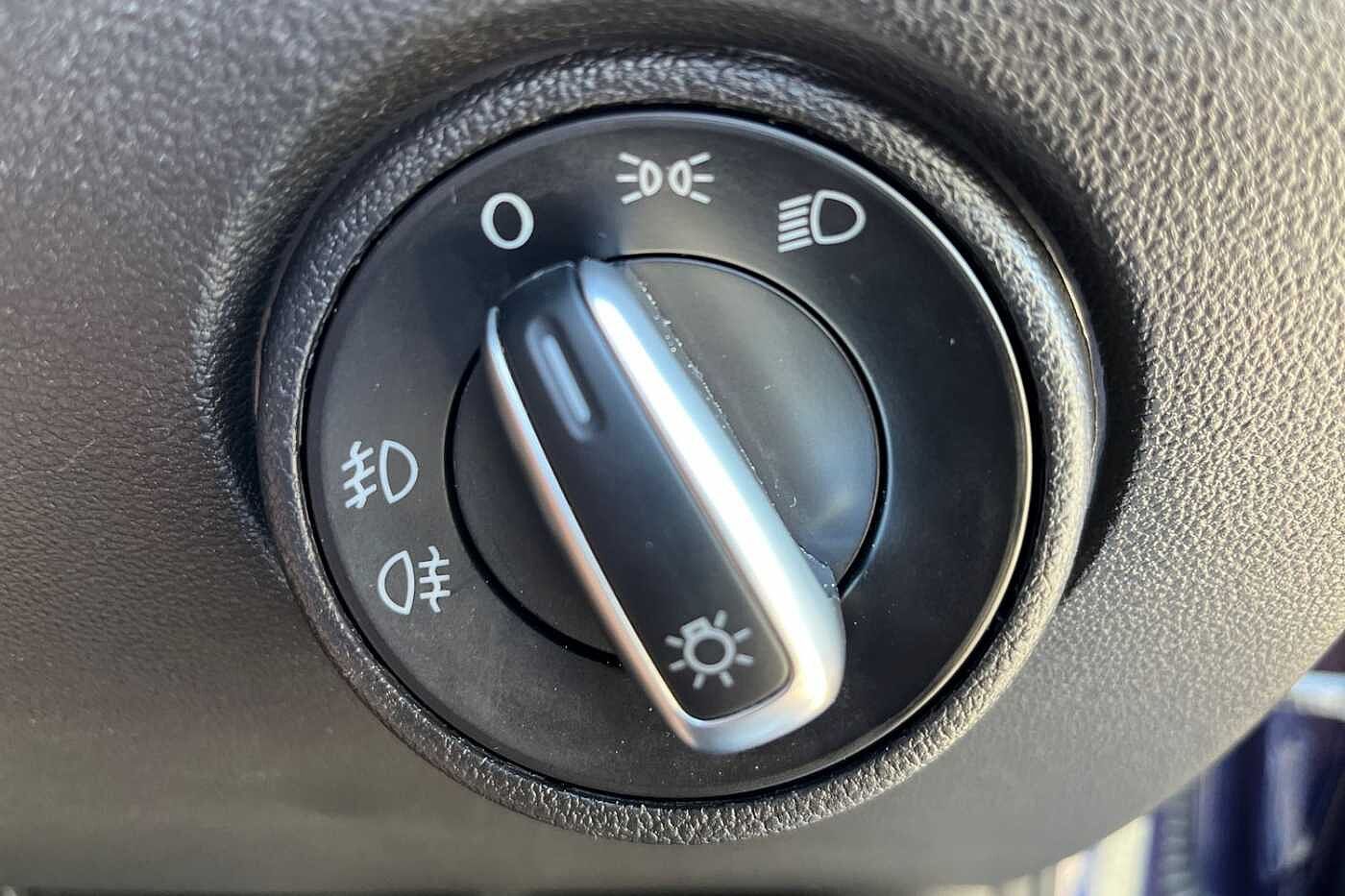 Volkswagen up! 1.0 Club up! Hatchback 5dr Petrol Manual Euro 6 (75 ps)