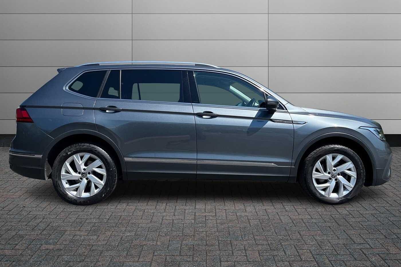 Volkswagen Tiguan Allspace 1.5 TSI Life SUV 5dr Petrol DSG Euro 6 (s/s) (150 ps)