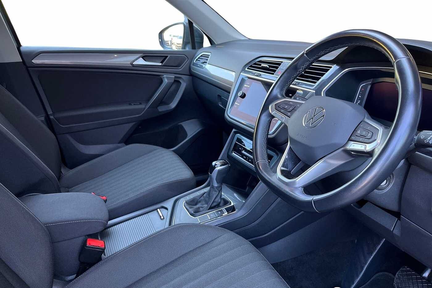 Volkswagen Tiguan Allspace 1.5 TSI Life SUV 5dr Petrol DSG Euro 6 (s/s) (150 ps)