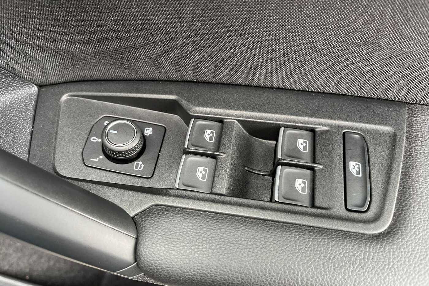 Volkswagen Tiguan 1.4 TSI 13kWh Elegance SUV 5dr Petrol Plug-in Hybrid DSG 245 ps - PANORAMIC SUNR