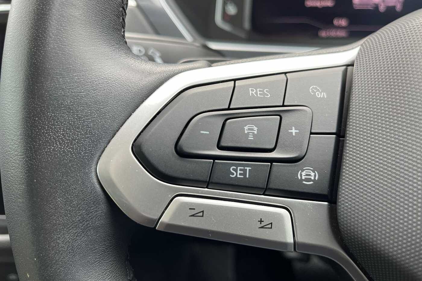 Volkswagen Tiguan 1.4 TSI 13kWh Elegance SUV 5dr Petrol Plug-in Hybrid DSG 245 ps - PANORAMIC SUNR