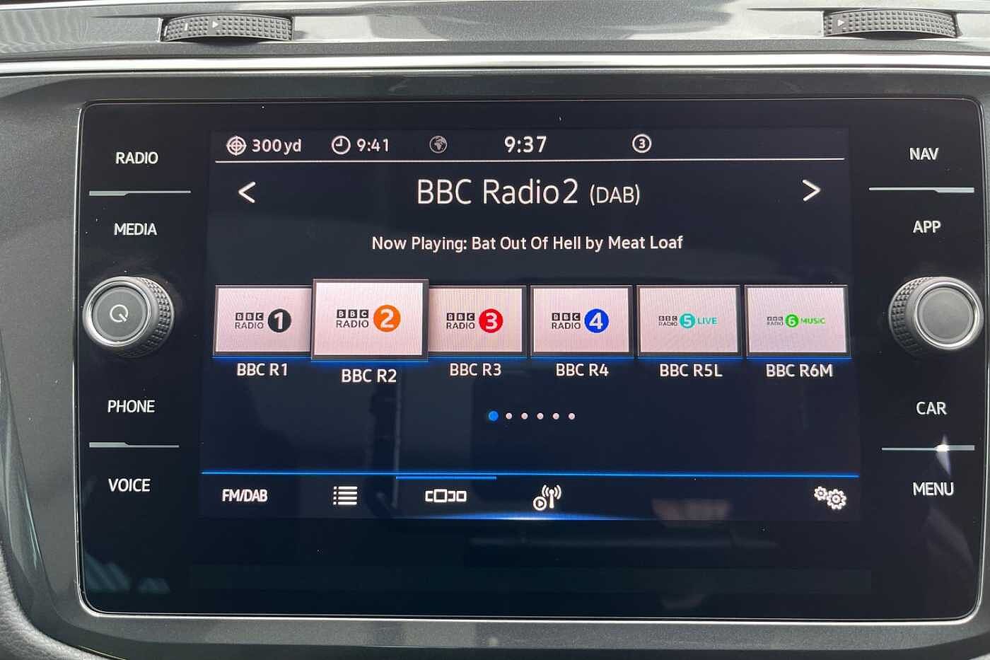 Volkswagen Tiguan 1.4 TSI 13kWh Elegance SUV 5dr Petrol Plug-in Hybrid DSG 245 ps - PANORAMIC SUNR