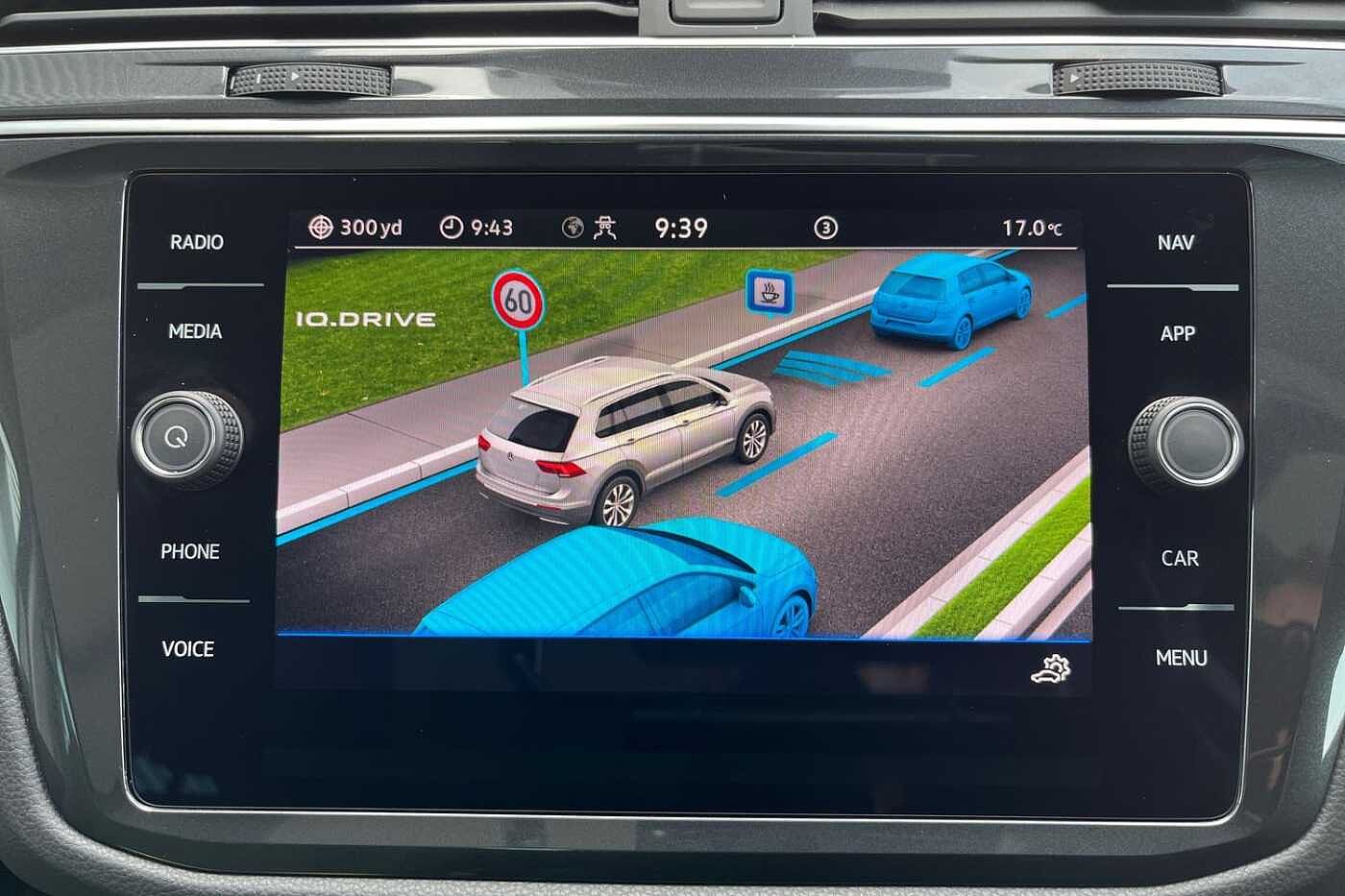 Volkswagen Tiguan 1.4 TSI 13kWh Elegance SUV 5dr Petrol Plug-in Hybrid DSG 245 ps - PANORAMIC SUNR
