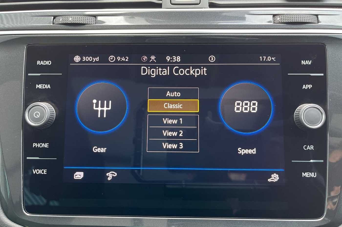 Volkswagen Tiguan 1.4 TSI 13kWh Elegance SUV 5dr Petrol Plug-in Hybrid DSG 245 ps - PANORAMIC SUNR