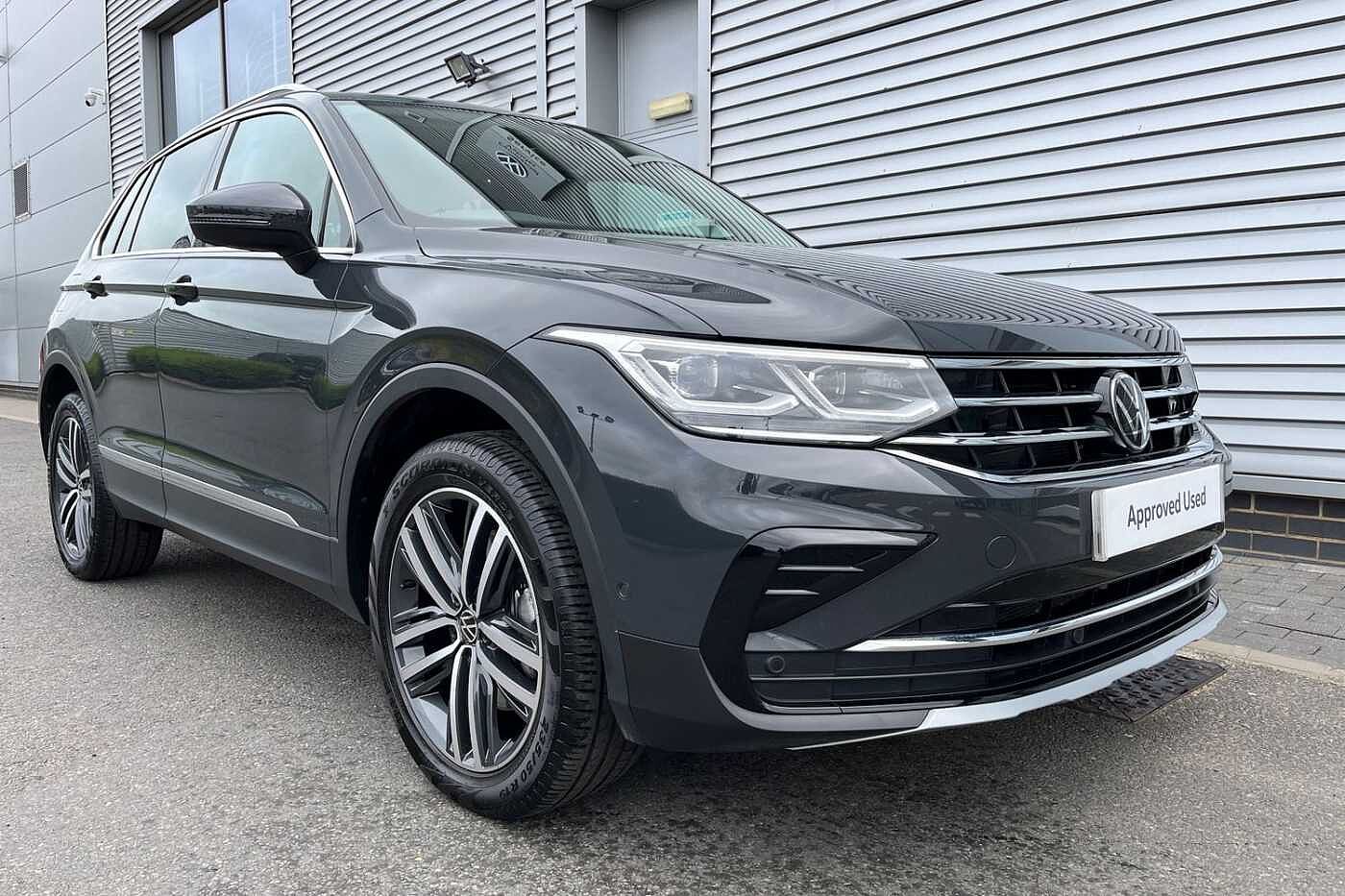 Volkswagen Tiguan 1.4 TSI 13kWh Elegance SUV 5dr Petrol Plug-in Hybrid DSG 245 ps - PANORAMIC SUNR