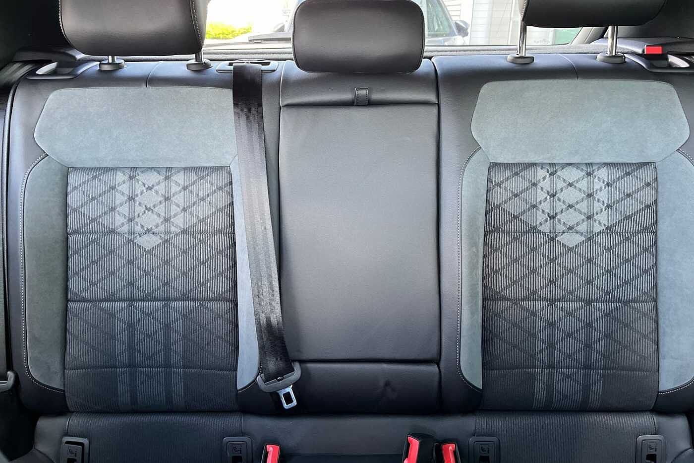Volkswagen T-Roc 2.0 TDI R-Line SUV 5dr Diesel DSG Euro 6 (s/s) (150 ps)