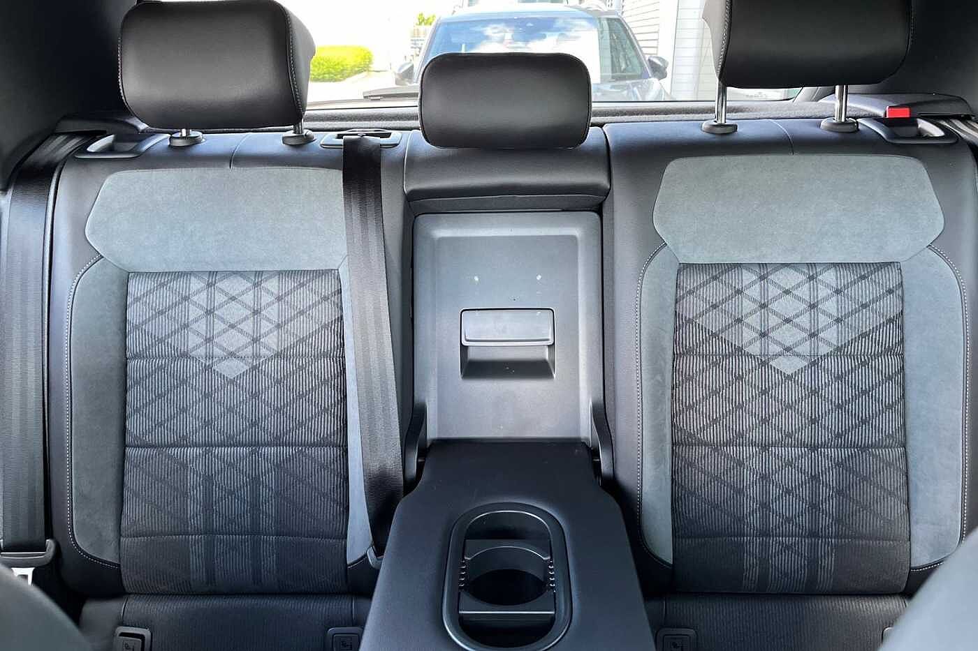 Volkswagen T-Roc 2.0 TDI R-Line SUV 5dr Diesel DSG Euro 6 (s/s) (150 ps)