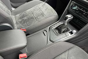 Volkswagen Tiguan 1.4 TSI 13kWh Elegance SUV 5dr Petrol Plug-in Hybrid DSG 245 ps - PANORAMIC SUNR