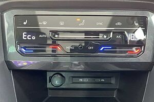 Volkswagen Tiguan 1.4 TSI 13kWh Elegance SUV 5dr Petrol Plug-in Hybrid DSG 245 ps - PANORAMIC SUNR