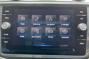 Volkswagen Tiguan 1.4 TSI 13kWh Elegance SUV 5dr Petrol Plug-in Hybrid DSG 245 ps - PANORAMIC SUNR