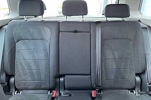 Volkswagen Tiguan 1.4 TSI 13kWh Elegance SUV 5dr Petrol Plug-in Hybrid DSG 245 ps - PANORAMIC SUNR