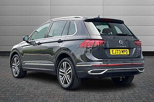 Volkswagen Tiguan 1.4 TSI 13kWh Elegance SUV 5dr Petrol Plug-in Hybrid DSG 245 ps - PANORAMIC SUNR