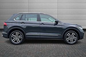 Volkswagen Tiguan 1.4 TSI 13kWh Elegance SUV 5dr Petrol Plug-in Hybrid DSG 245 ps - PANORAMIC SUNR