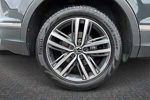 Volkswagen Tiguan 1.4 TSI 13kWh Elegance SUV 5dr Petrol Plug-in Hybrid DSG 245 ps - PANORAMIC SUNR