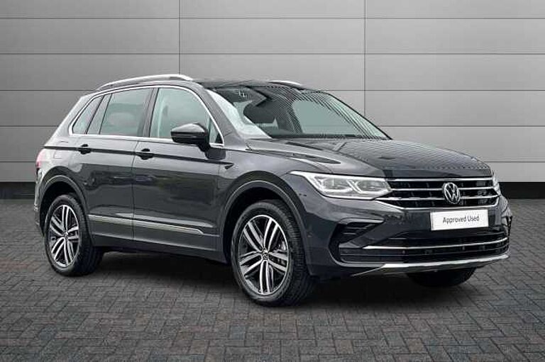 Volkswagen Tiguan 1.4 TSI 13kWh Elegance SUV 5dr Petrol Plug-in Hybrid DSG 245 ps - PANORAMIC SUNR